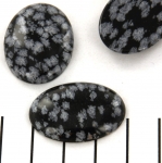 cabochon 30 x 22 mm - obsidian snowflake1